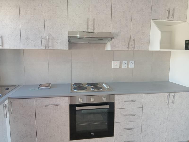 To Let 2 Bedroom Property for Rent in Uitzicht Western Cape